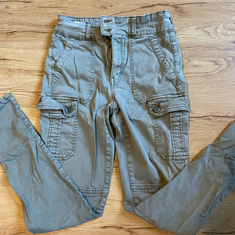 American Eagle Cargo pants